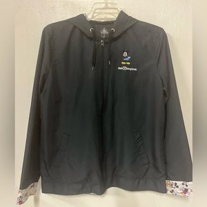 Walt Disney World Black Mickey Mouse Rain Coat Jacket Women’s size Large